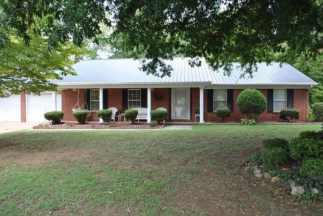 2nd image of 4080 Belew Dr