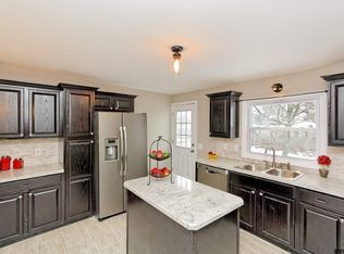 6 Lincoln Ave, Rensselaer, NY 12144