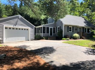 7 Glenside Dr, Pelham, NH 03076