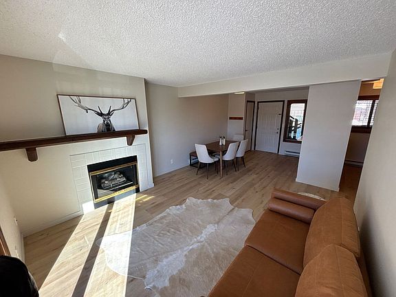 4th image of 1555 Shadow Run Ct Suite 208
