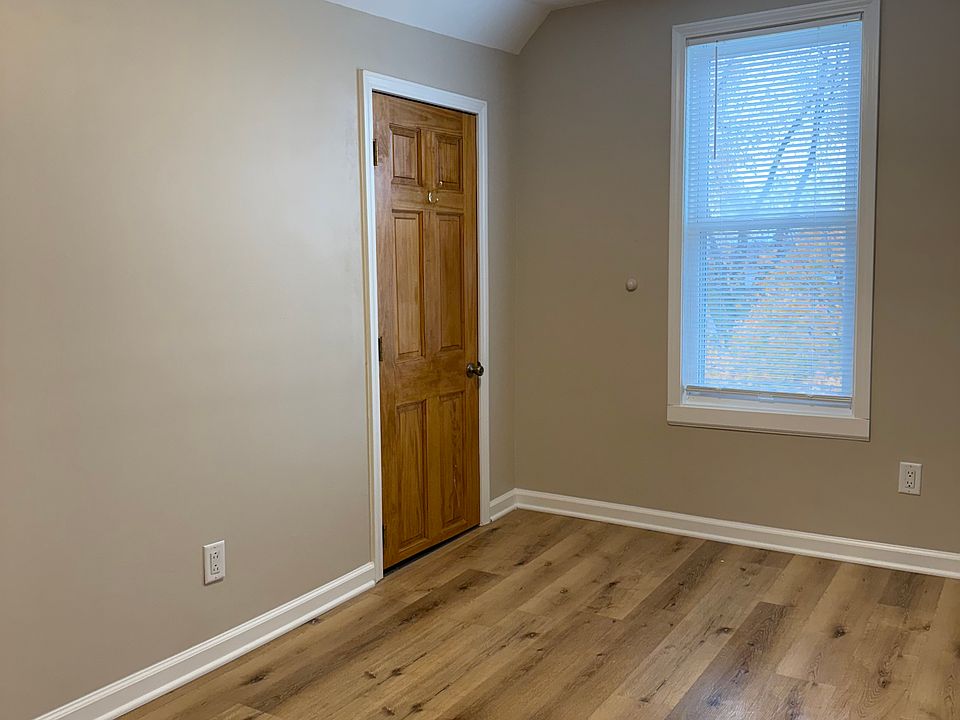 1st image of 118 N 11th Ave #2