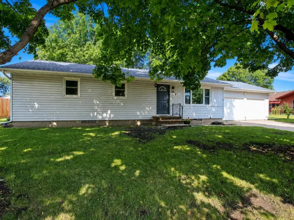 1013 9th St, Gaylord, MN 55334