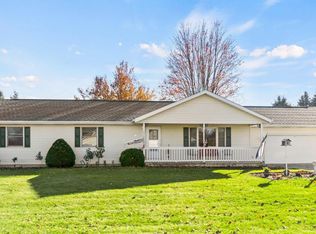4711 E Cardinal Dr, Syracuse, IN