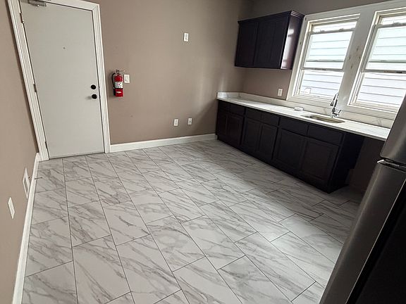 4th image of 185 Tappan St Floor 1