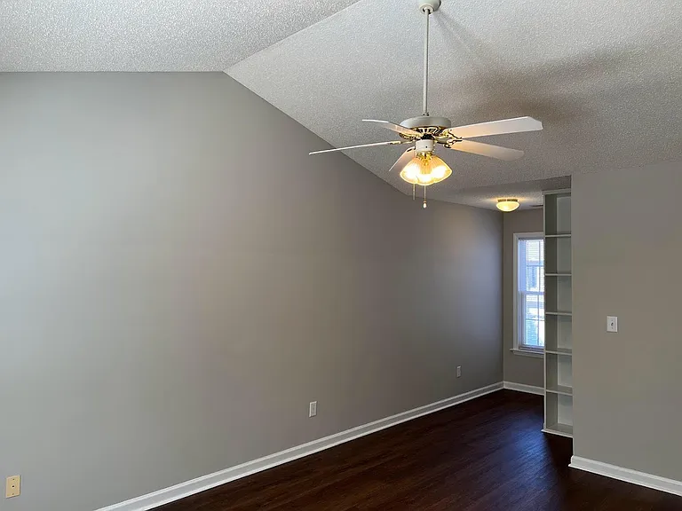 2424 Bay Harbor Dr — Photo 14