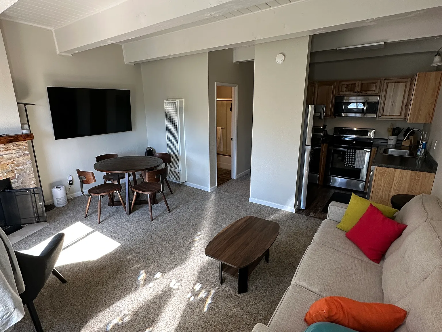 1 bed, 700 sqft, $2,000 — Photo 1