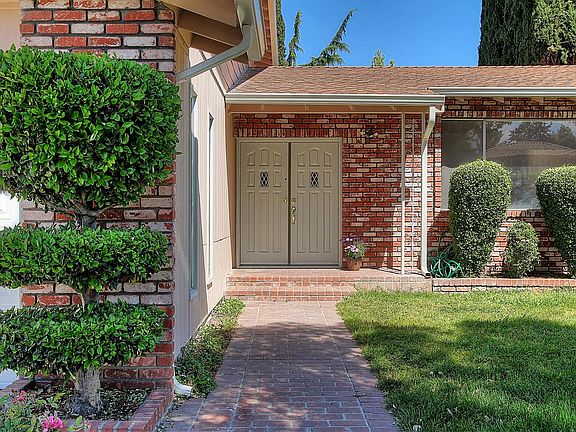 3rd image of 1617 Wyatt Way