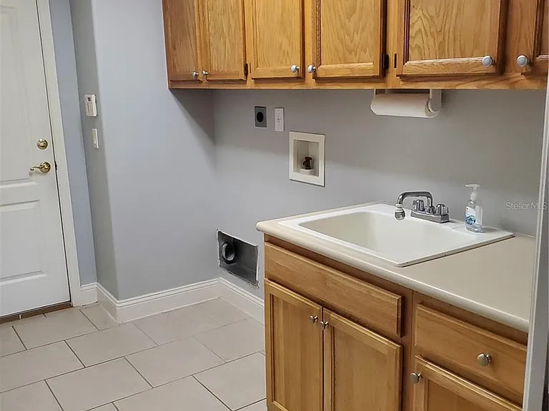 47 Fenimore Ln — Photo 16