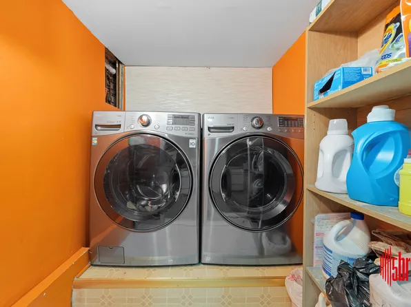 15 Van Sicklen Street image 19 of 38