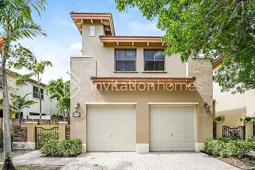 8943 SW 228th Ln Photo 1