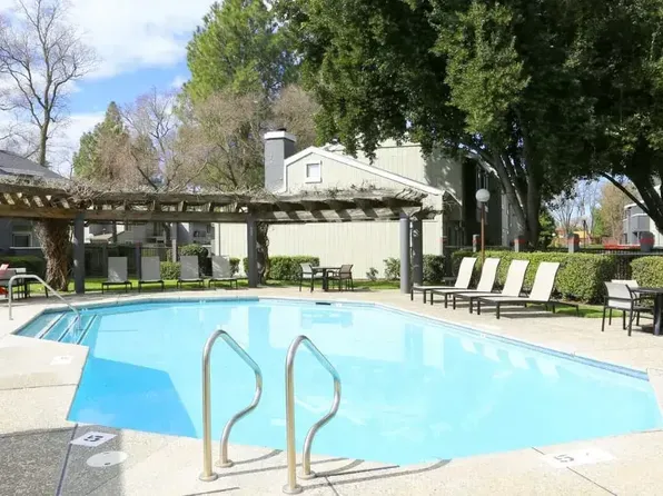 Ellington Apartments