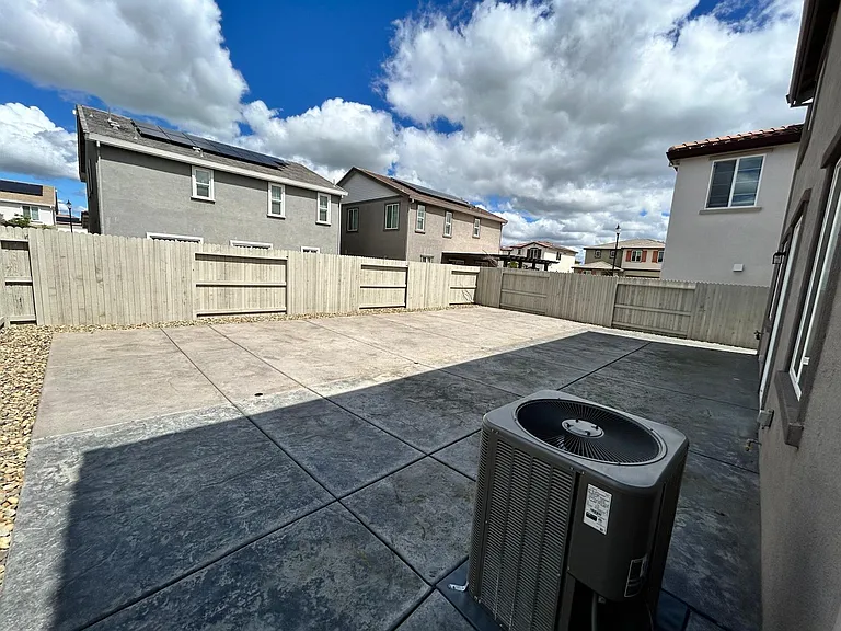 5033 Cloudcrest Pl — Photo 15
