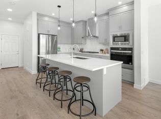 5669 Hawthorn Way SW, Edmonton, AB T6X3C1