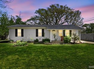 879 Twin Oak Dr, Hillsboro, MO 63050