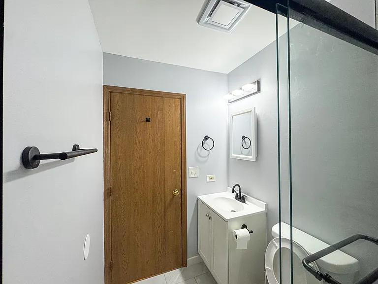 154 S Waters Edge Dr #B — Photo 17