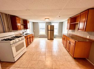 128 Daniels St #1R, Fitchburg, MA 01420
