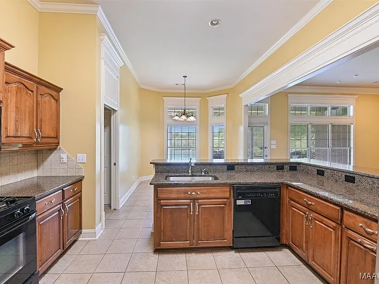 8318 Chadburn Way — Photo 16
