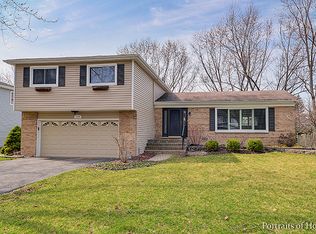1509 Hyde Park Ln, Naperville, IL 60565