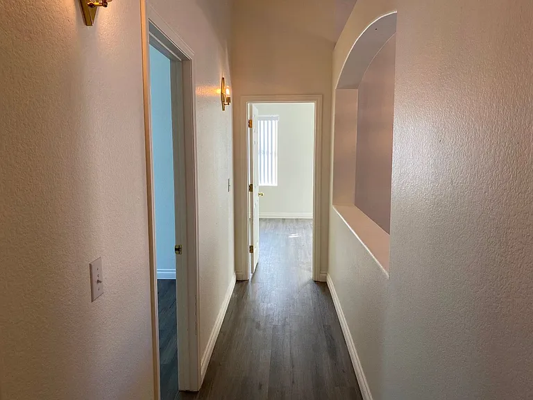 8029 Sierra Largo Dr — Photo 15