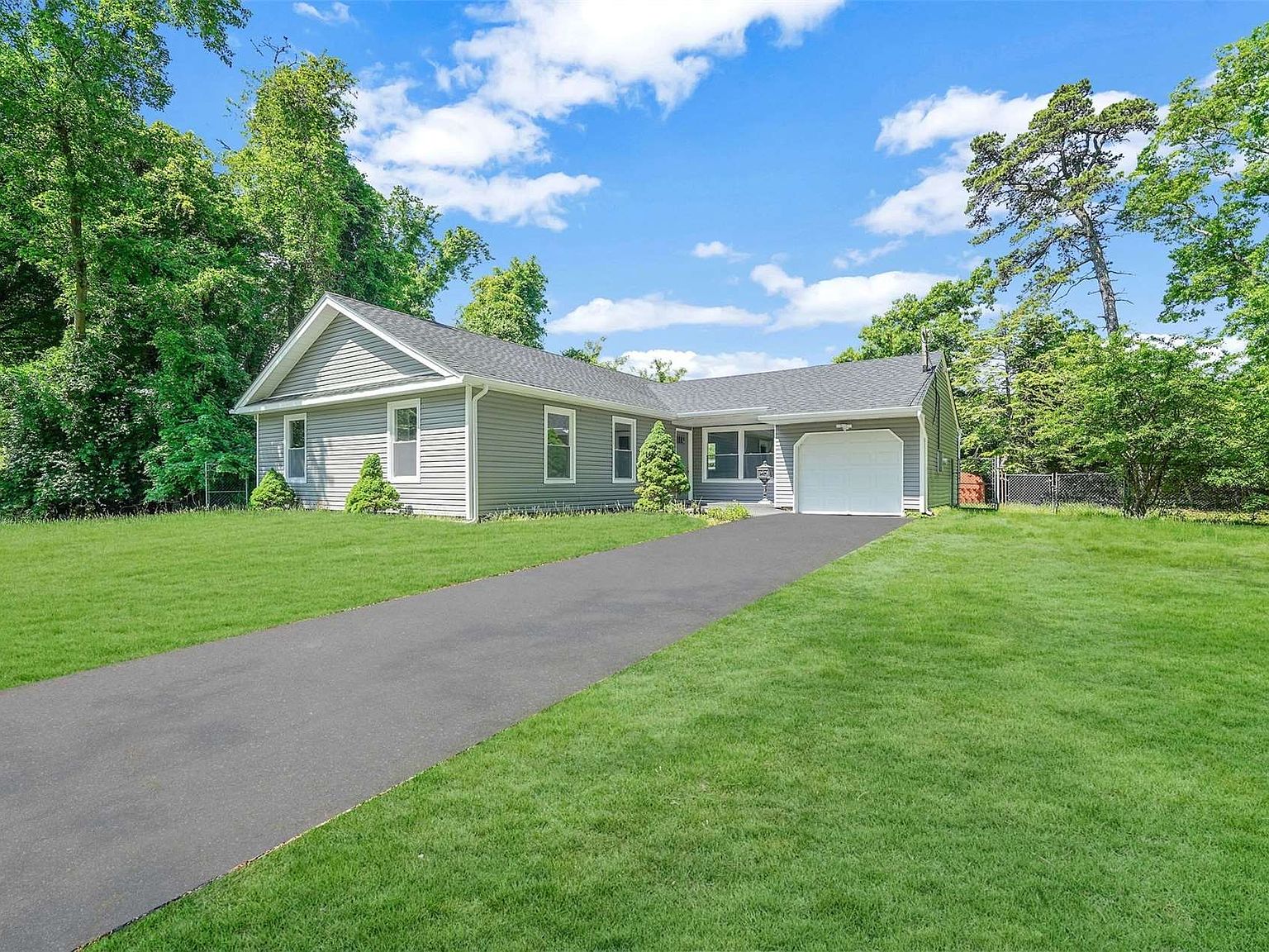 40 Deer Path Road, Central Islip, NY 11722 MLS 3494595 Zillow