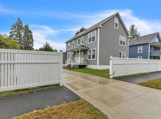 11 Hamlin Pl #B, Westfield, MA 01085
