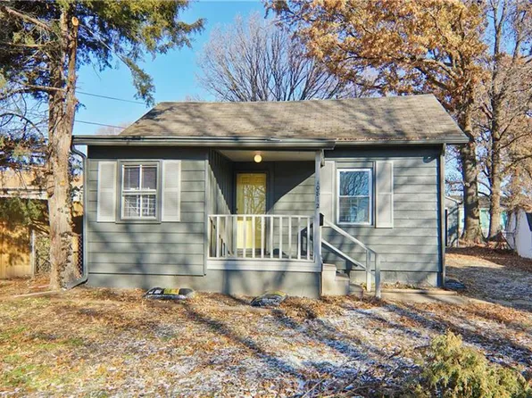 10812 E 19th St, Independence, MO 64052