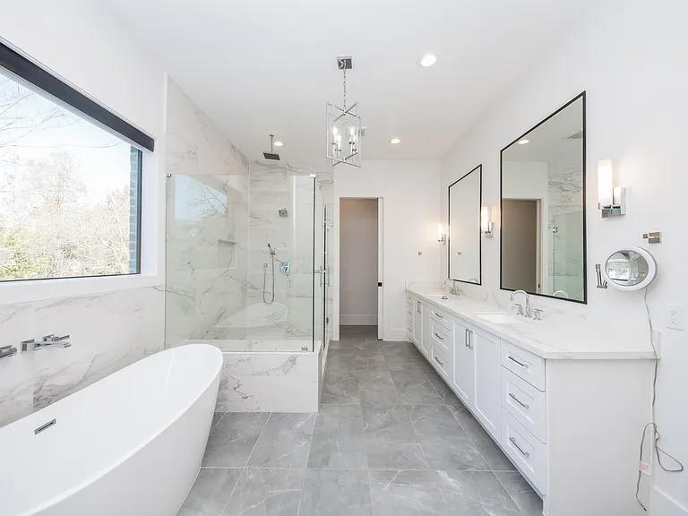 2501 Julian St — Photo 19
