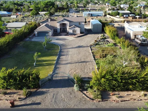 280 Angel Rd, Corrales, NM 87048