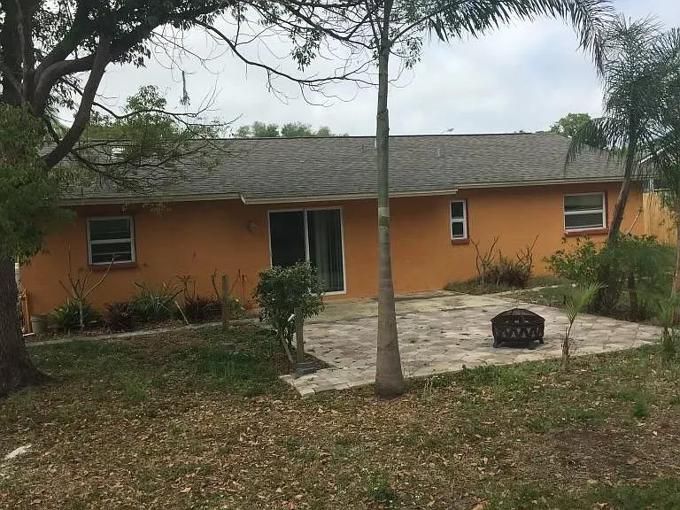 1317 Gulfview Woods Ln — Photo 13