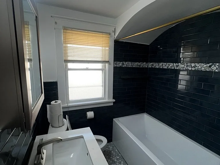 31 Ruspin Ave — Photo 10