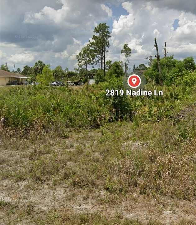 1st image of 2819 Nadine Ln