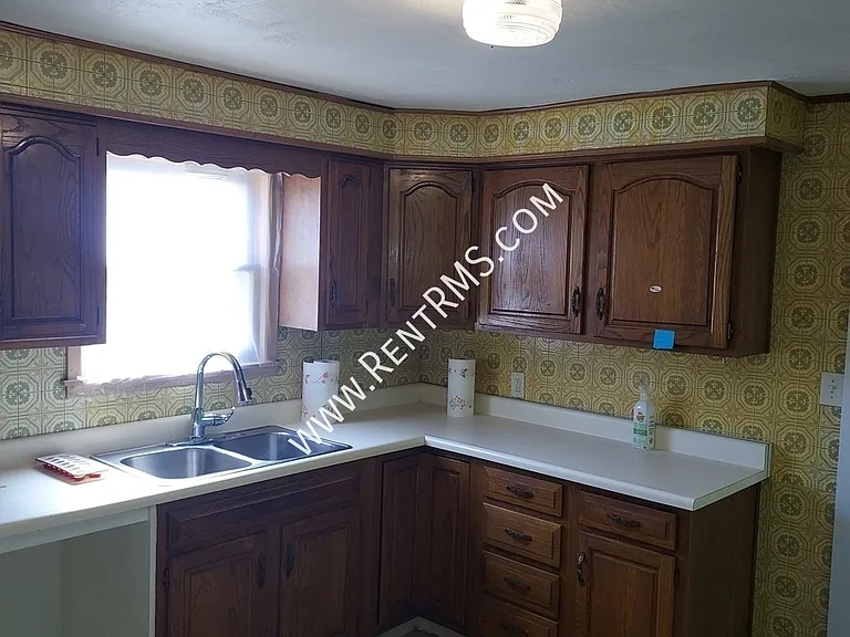 1108 NE Kellam Ave — Photo 8