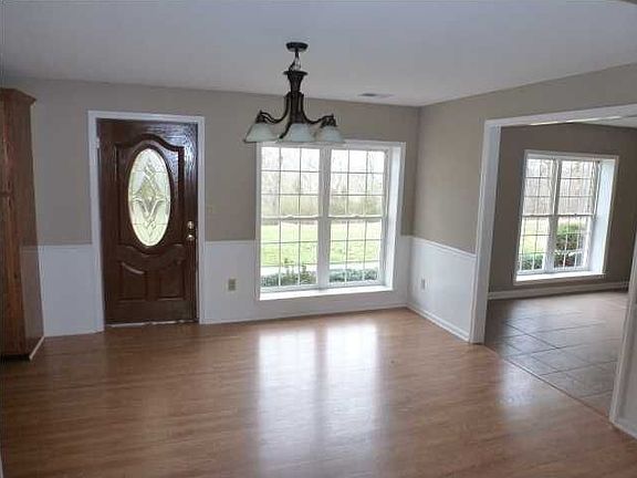 3rd image of 296 Pursley Dr