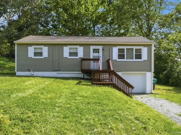 22 W Marshall Drive, Poughkeepsie, NY 12601