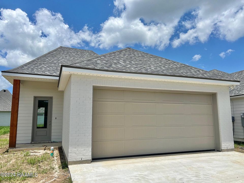 1st image of 231 Berchman Oaks Dr