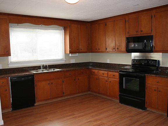 Large kitchen and all appliances convey