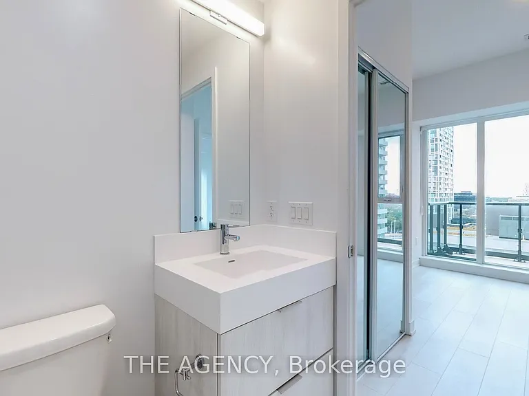 35 Tubman Ave #Penthouse 1115 — Photo 17