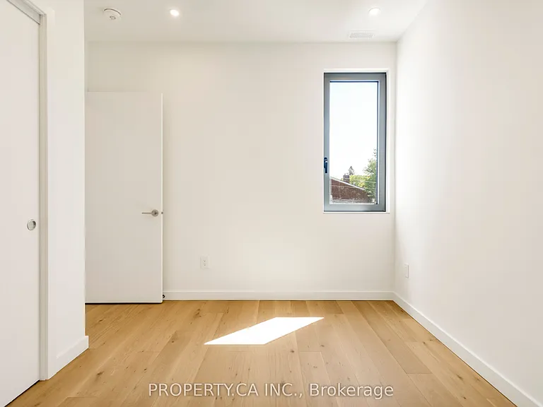 301 Keele St #4 — Photo 21