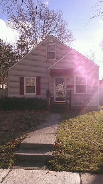 2nd image of 2753 Columbus Ave