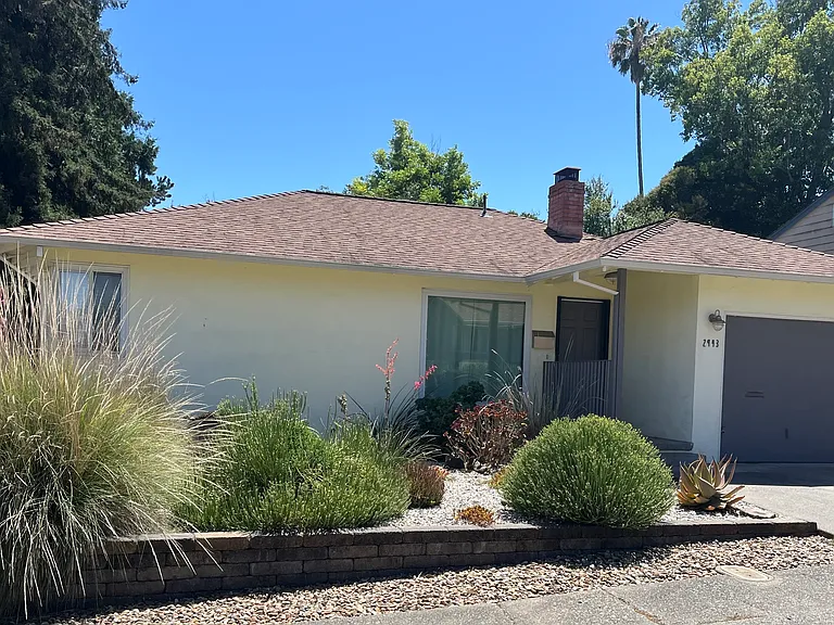 2943 Sunrise Dr — Photo 1