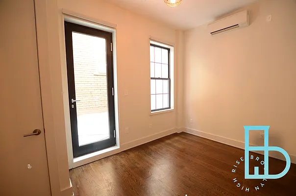 Rented by Miron Realty Group | media 13