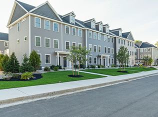 3 Juniper Ln, Portsmouth, NH 03801