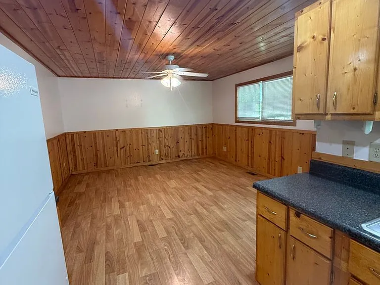 621 Talc Mine Rd #B — Photo 9