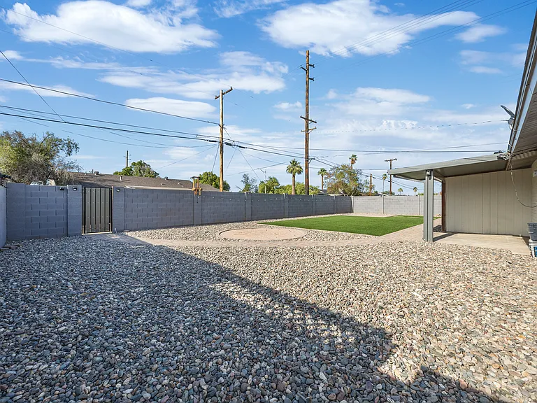 3702 W Tuckey Ln — Photo 10