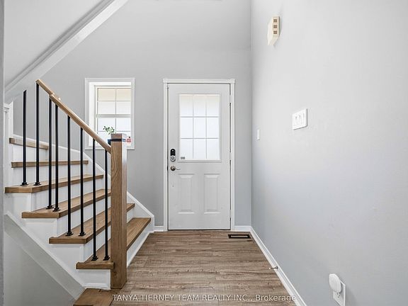 3rd image of 76 Vipond Rd