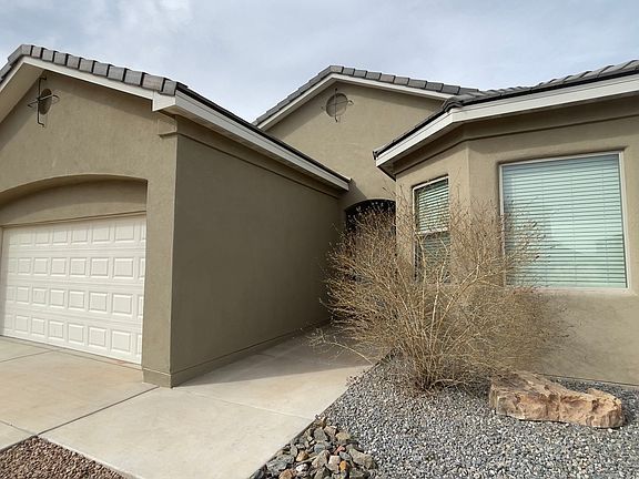 5th image of 2705 Camino Plata Loop NE