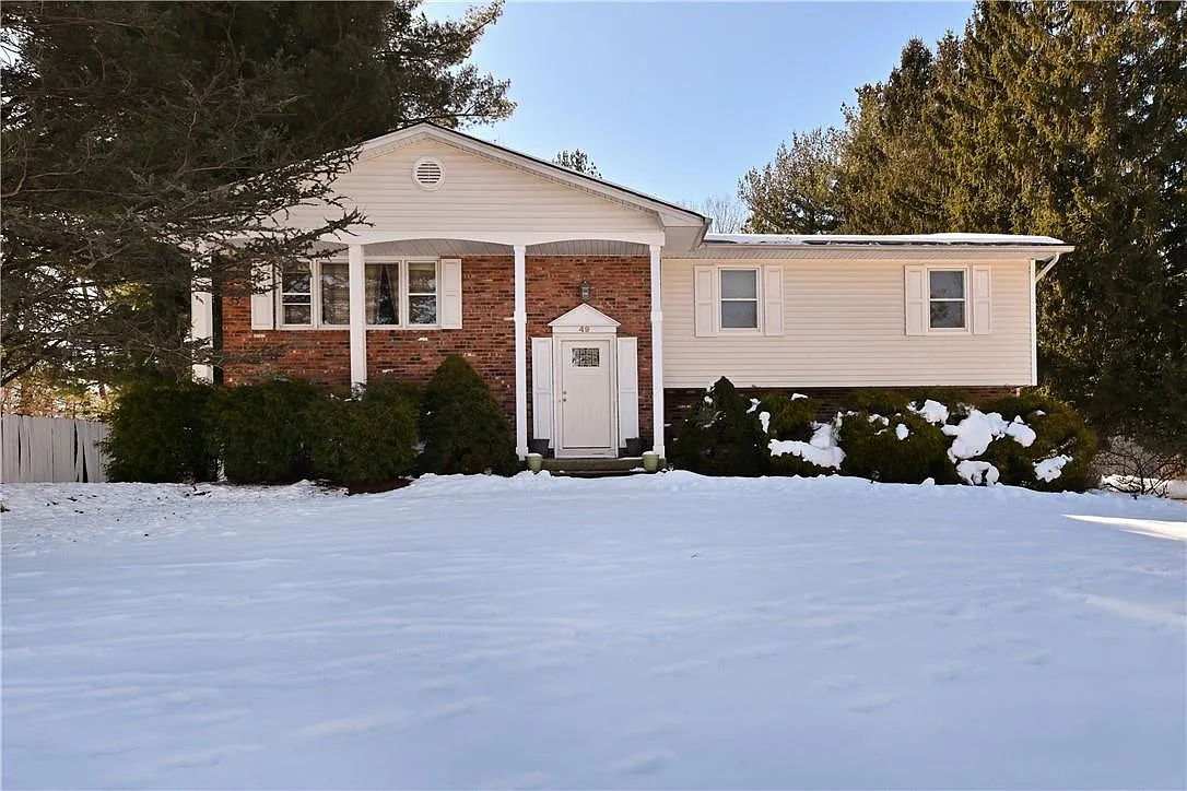 49 Lawrence Place photo 1