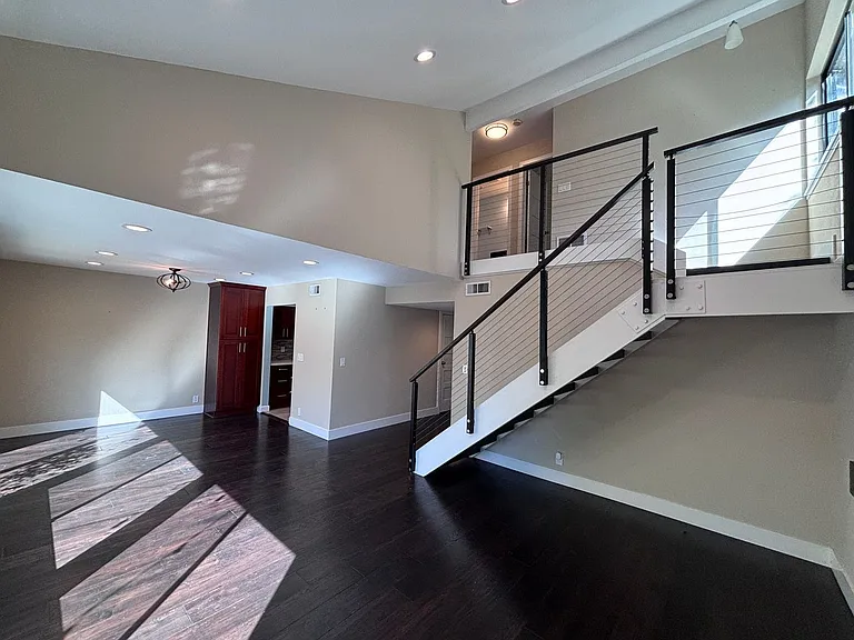 6604 Old Mill Ct — Photo 15