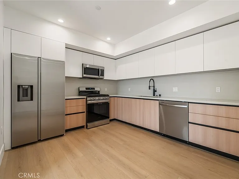 7510 Sepulveda Blvd #101 — Photo 9