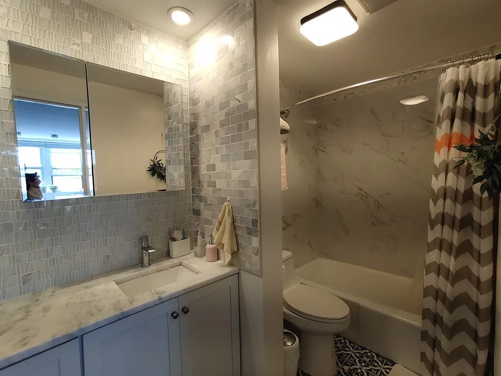 Studio, 413 sqft, $1,800 — Photo 4